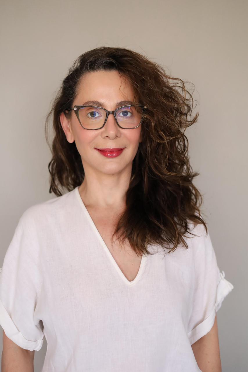 Dra. Alessandra Hernandes